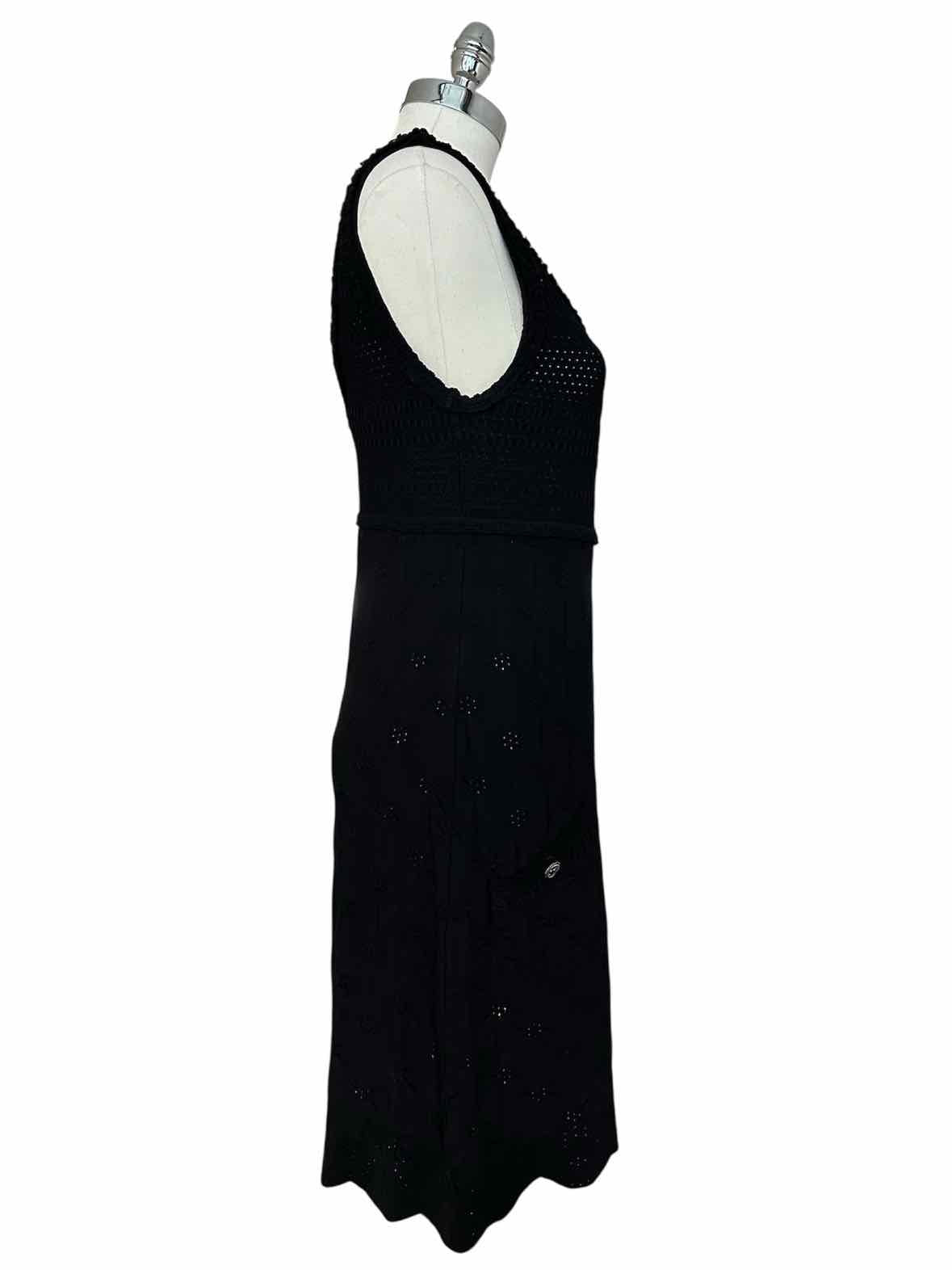 CHANEL Size 40 Black Dress