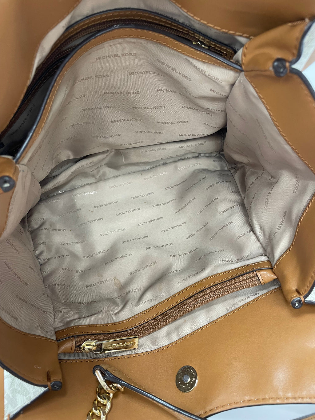 Handbag Designer By Michael Kors In Tan & White, Size:Large