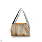 Crossbody Luxury Designer By Louis Vuitton, Size: Medium