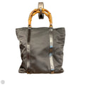Handbag Luxury Designer By Gucci, Size: Medium