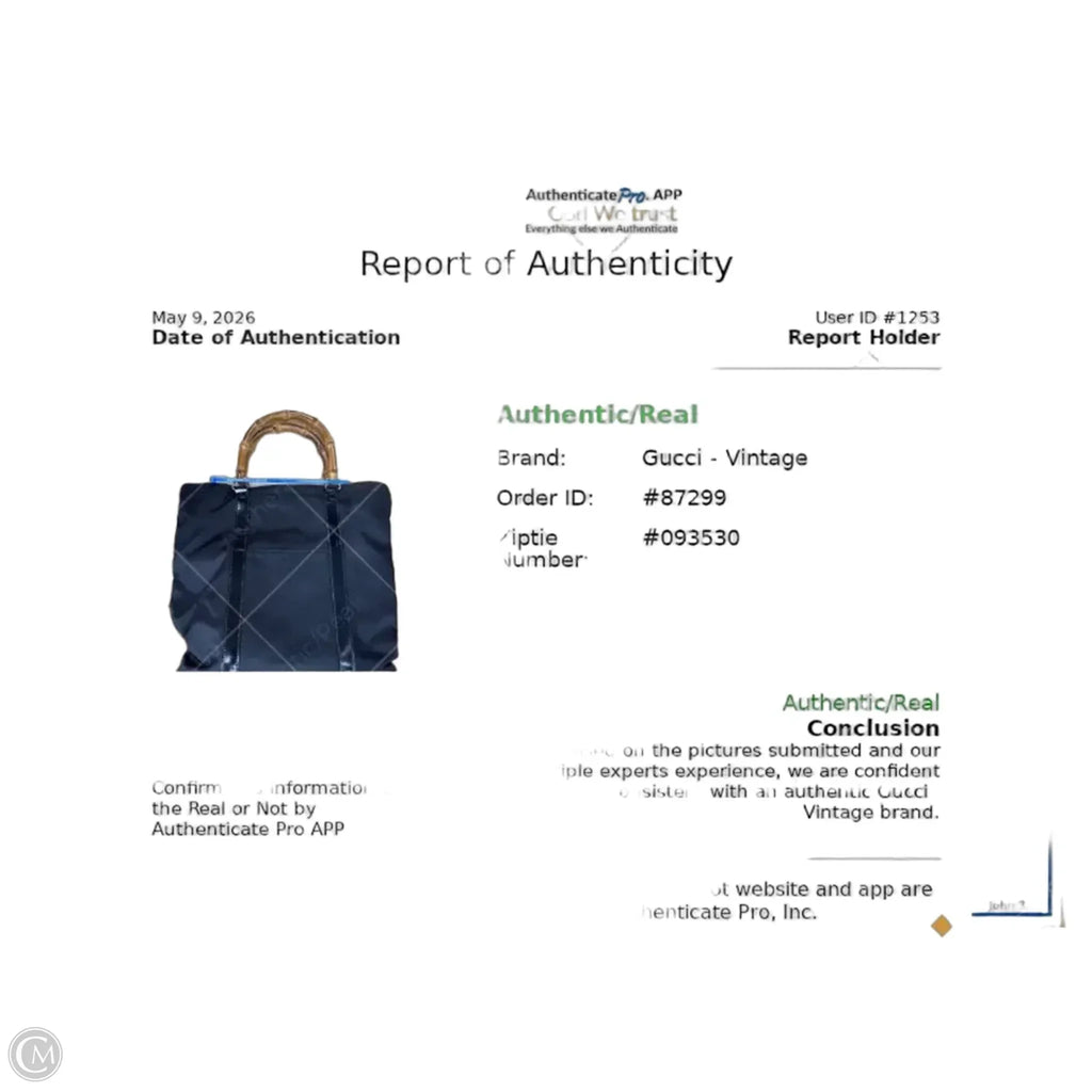 Handbag Luxury Designer By Gucci, Size: Medium