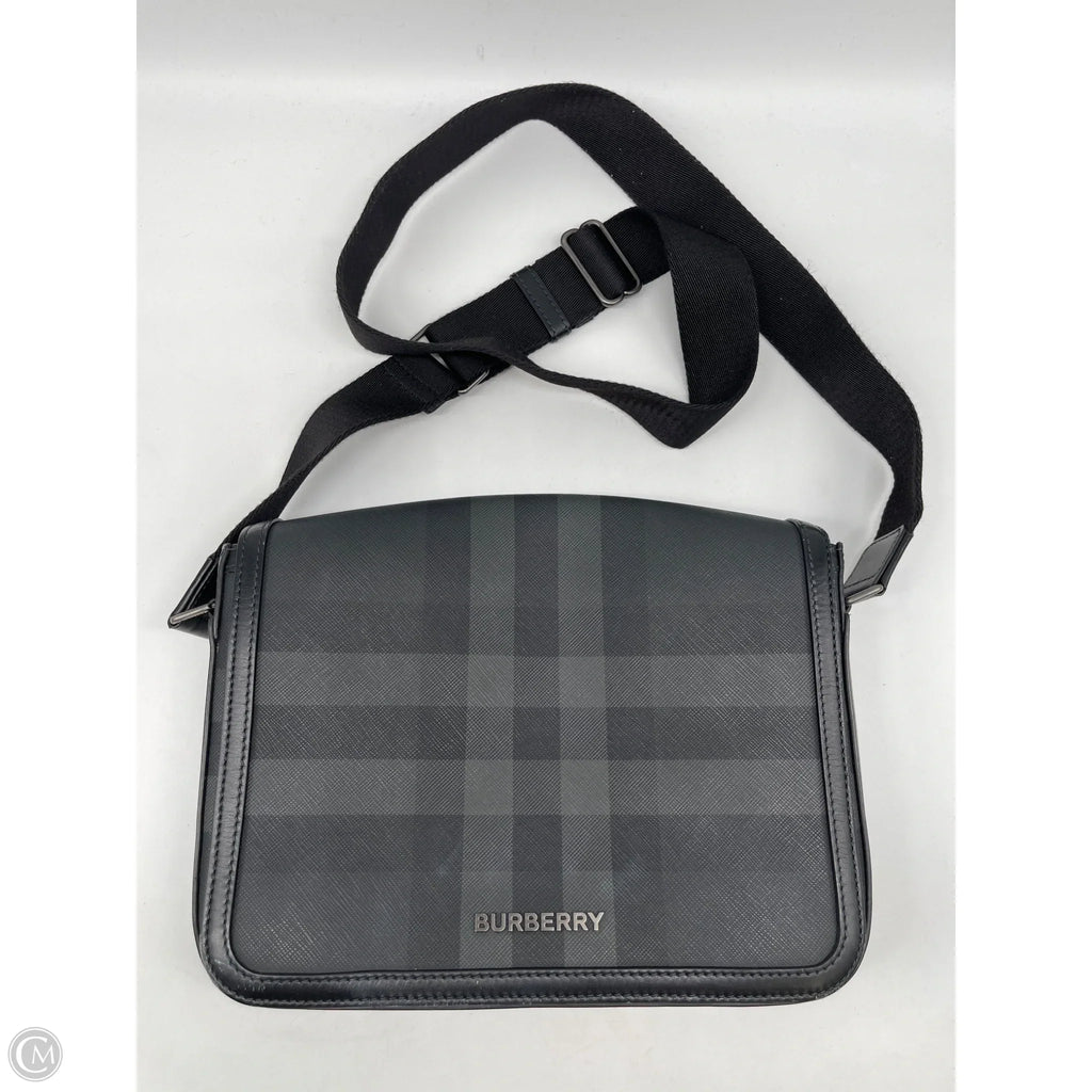 Crossbody Luxury Designer By Burberry, Size: Medium