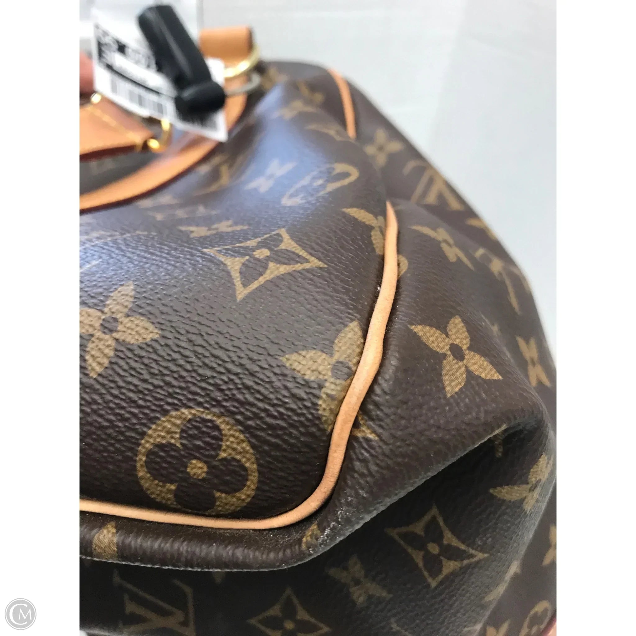 Crossbody Luxury Designer By Louis Vuitton, Size: Large