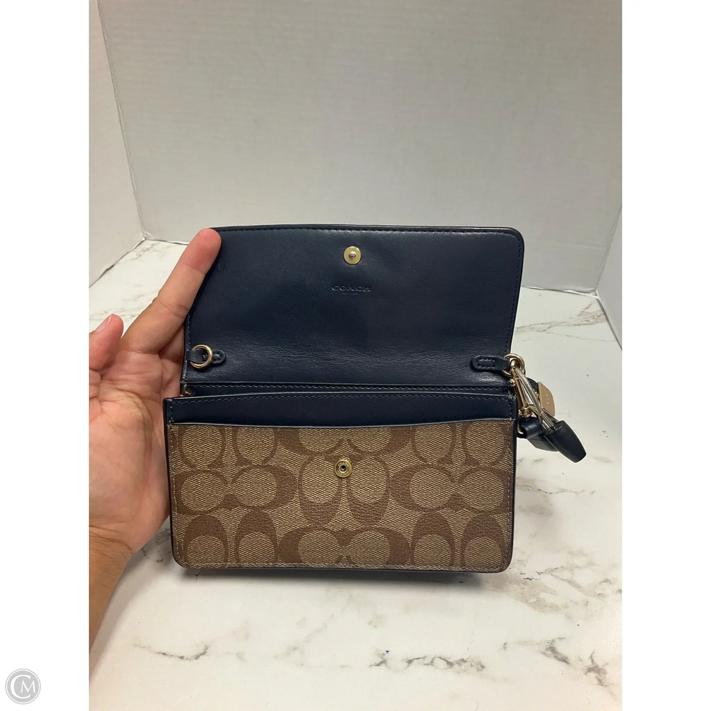 Wristlet Designer By Coach, Size: Medium