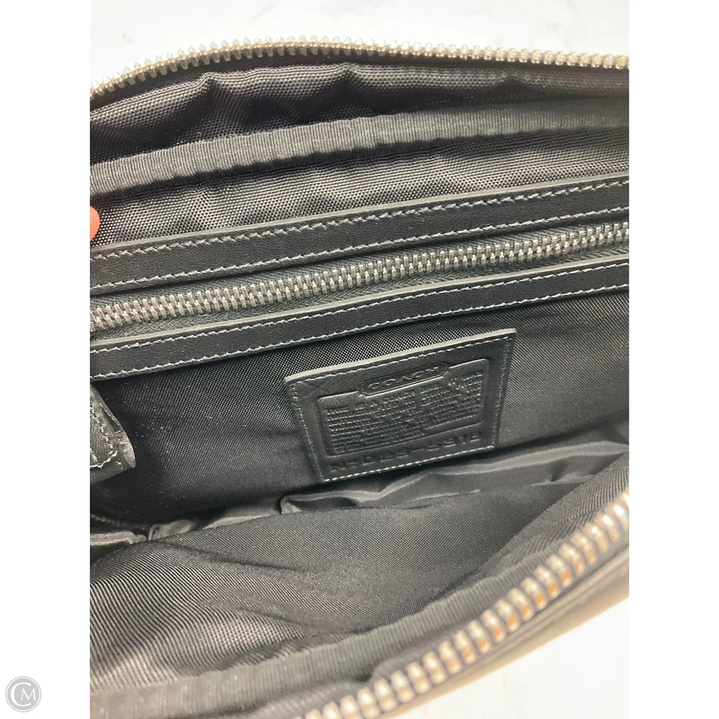 Makeup Bag Designer By Coach, Size: Large