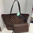 Handbag Luxury Designer By Louis Vuitton, Size: Medium
