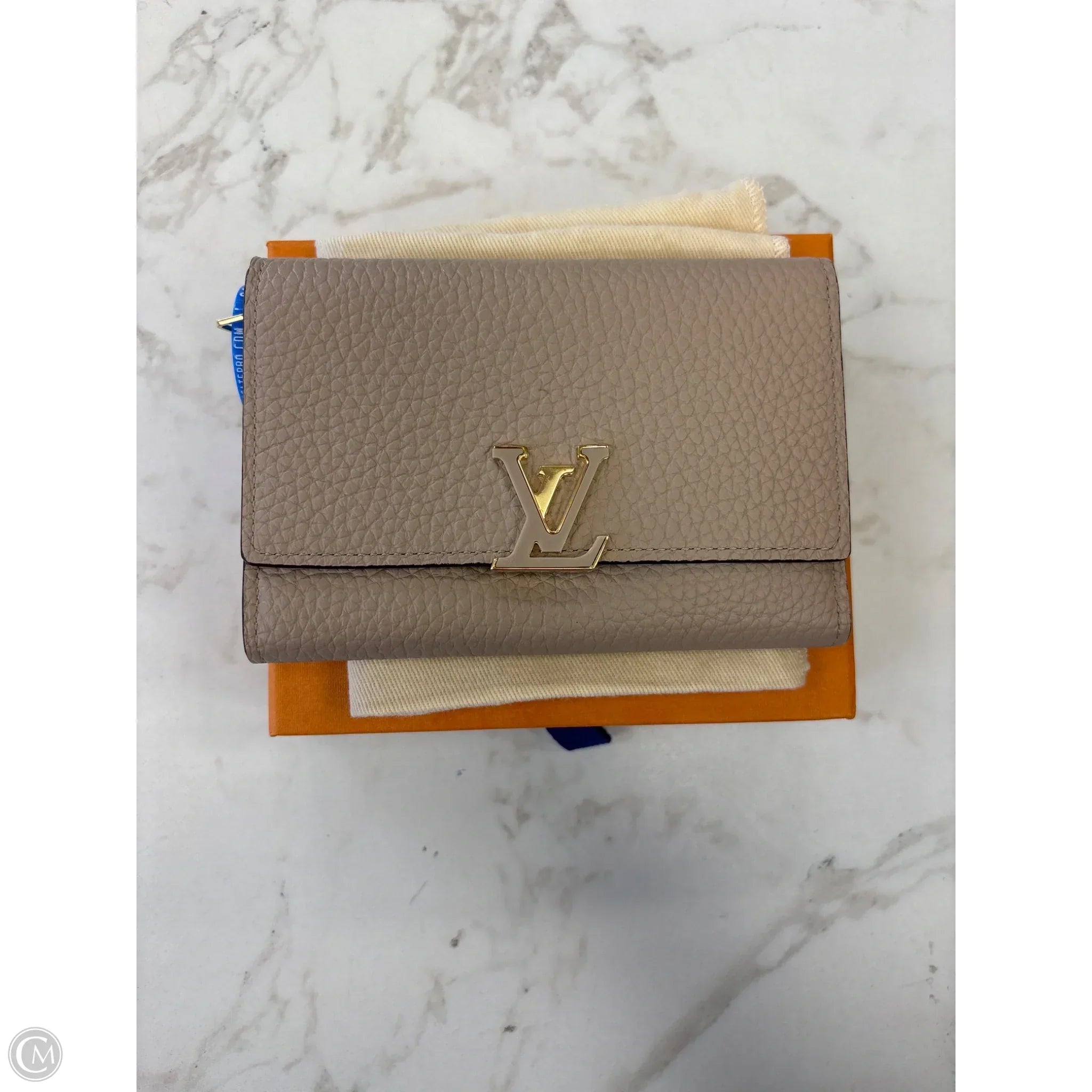 Wallet Luxury Designer By Louis Vuitton, Size: Medium