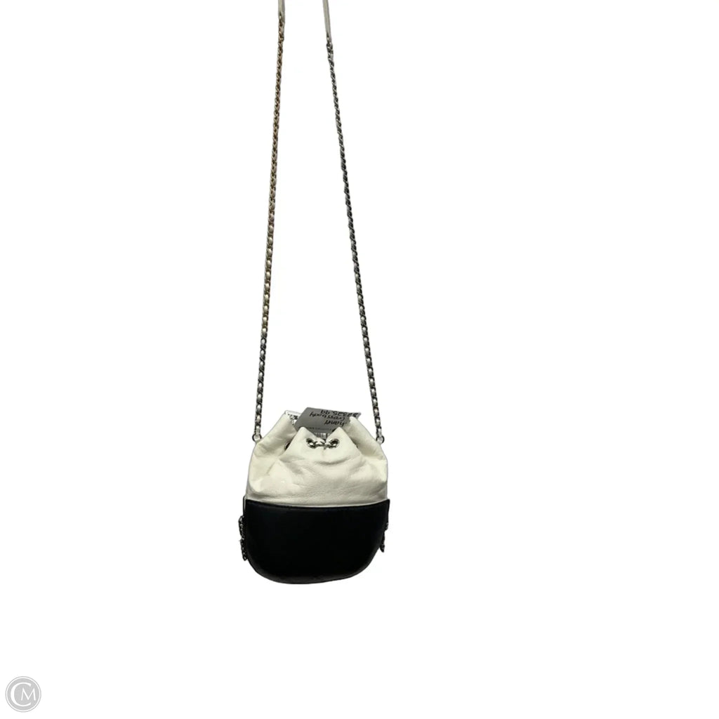 Crossbody Luxury Designer By Chanel, Size: Small
