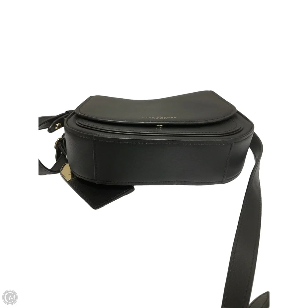 Crossbody Luxury Designer By Marc Jacobs, Size: Medium