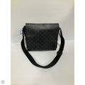 Crossbody Luxury Designer By Louis Vuitton, Size: Medium