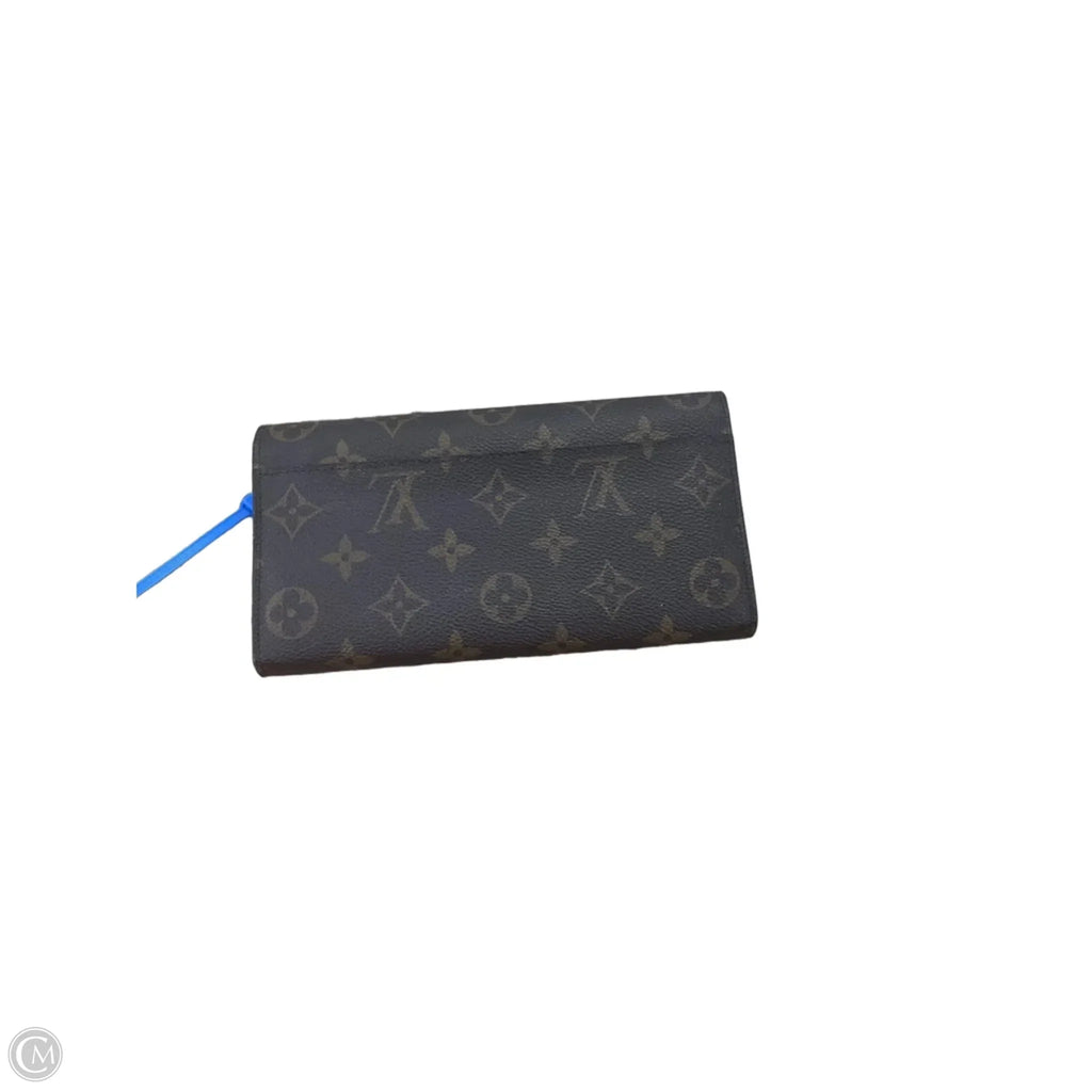 Wallet Luxury Designer By Louis Vuitton, Size: Medium