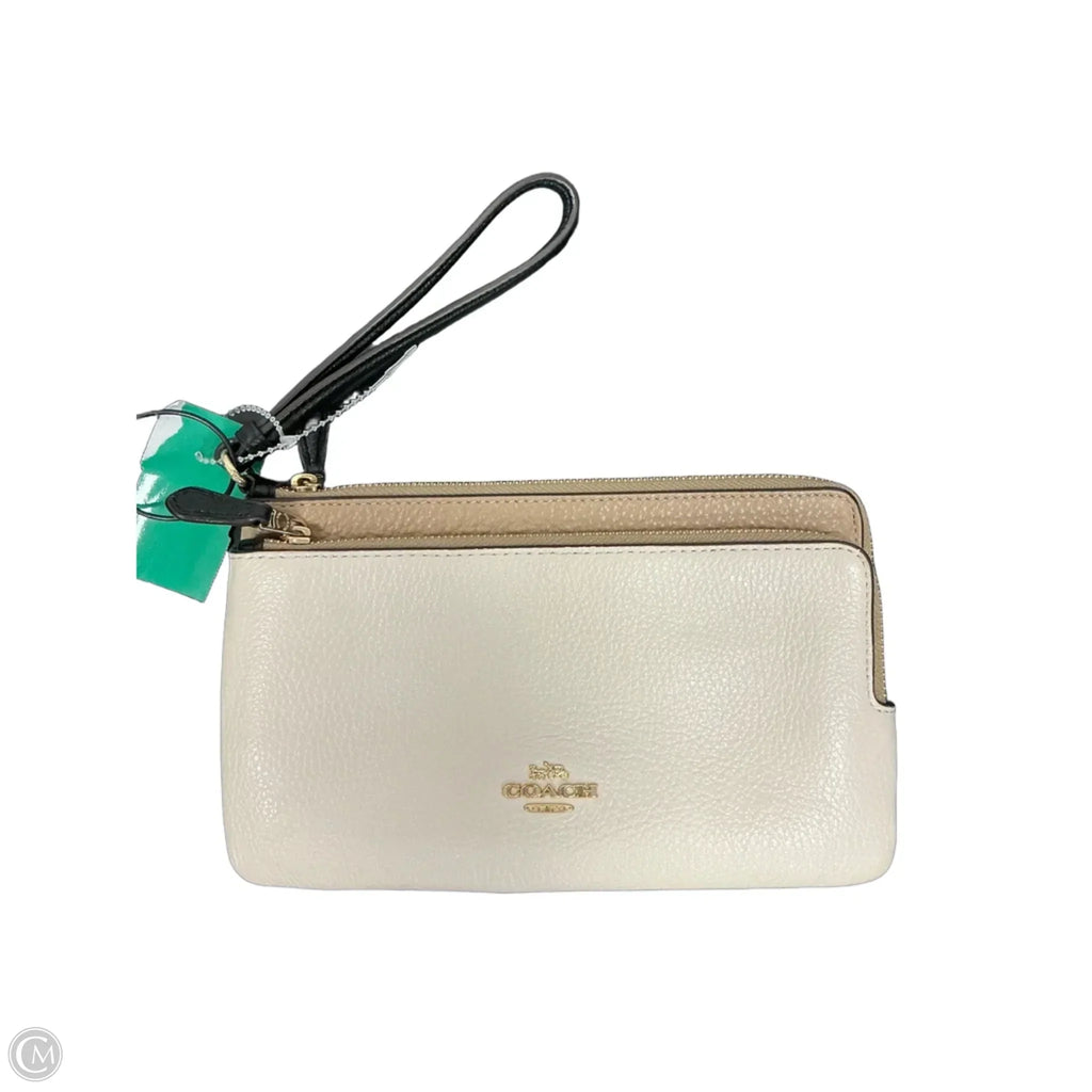 Wristlet Designer By Coach, Size: Medium