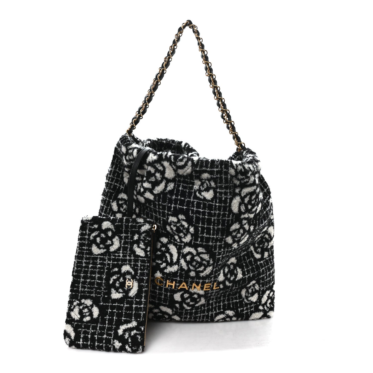 Cashmere Quilted Camellia Chanel 22 Black White