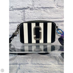 Crossbody Luxury Designer By Marc Jacobs, Size: Small