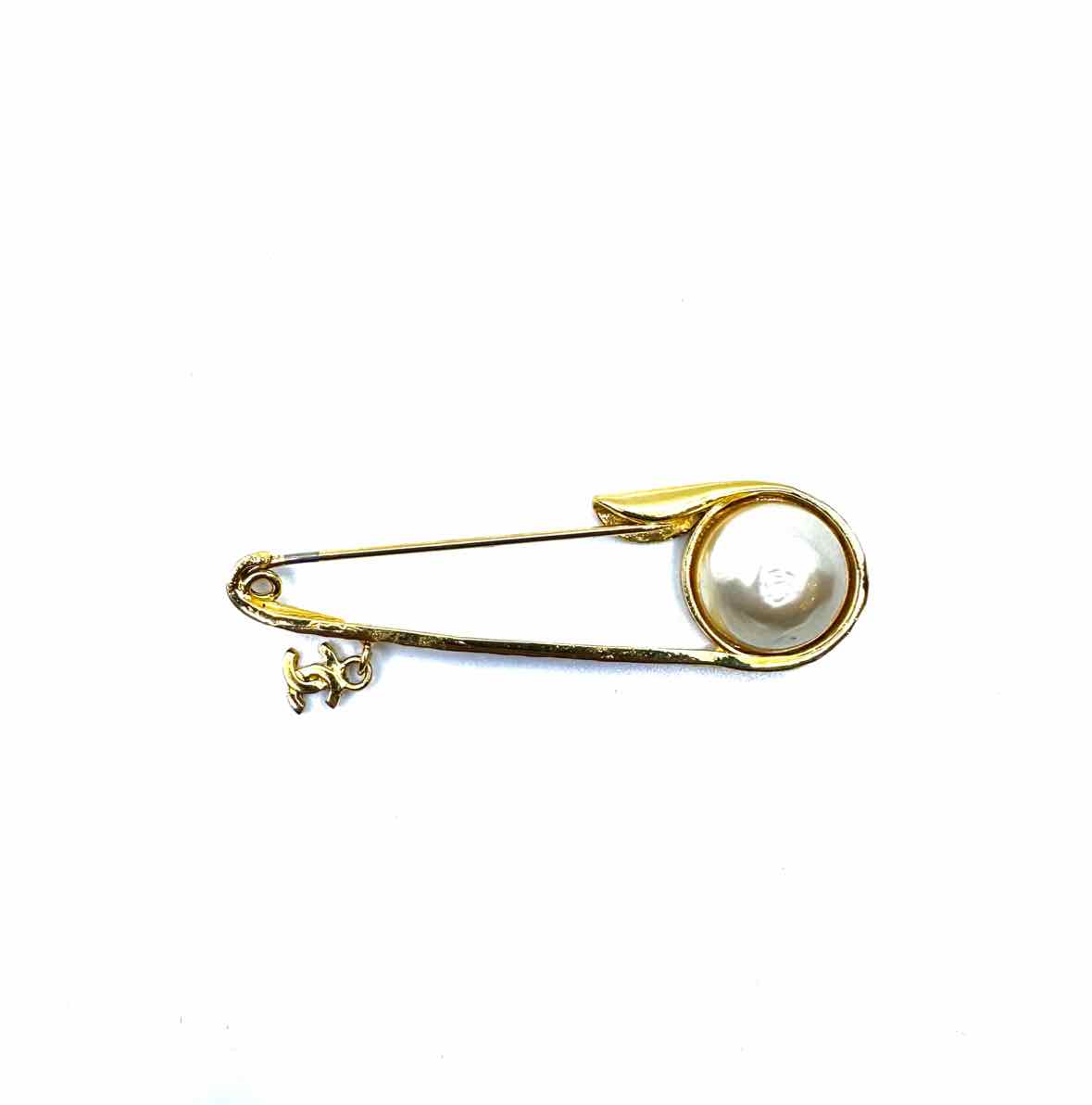 CHANEL Gold Brooch
