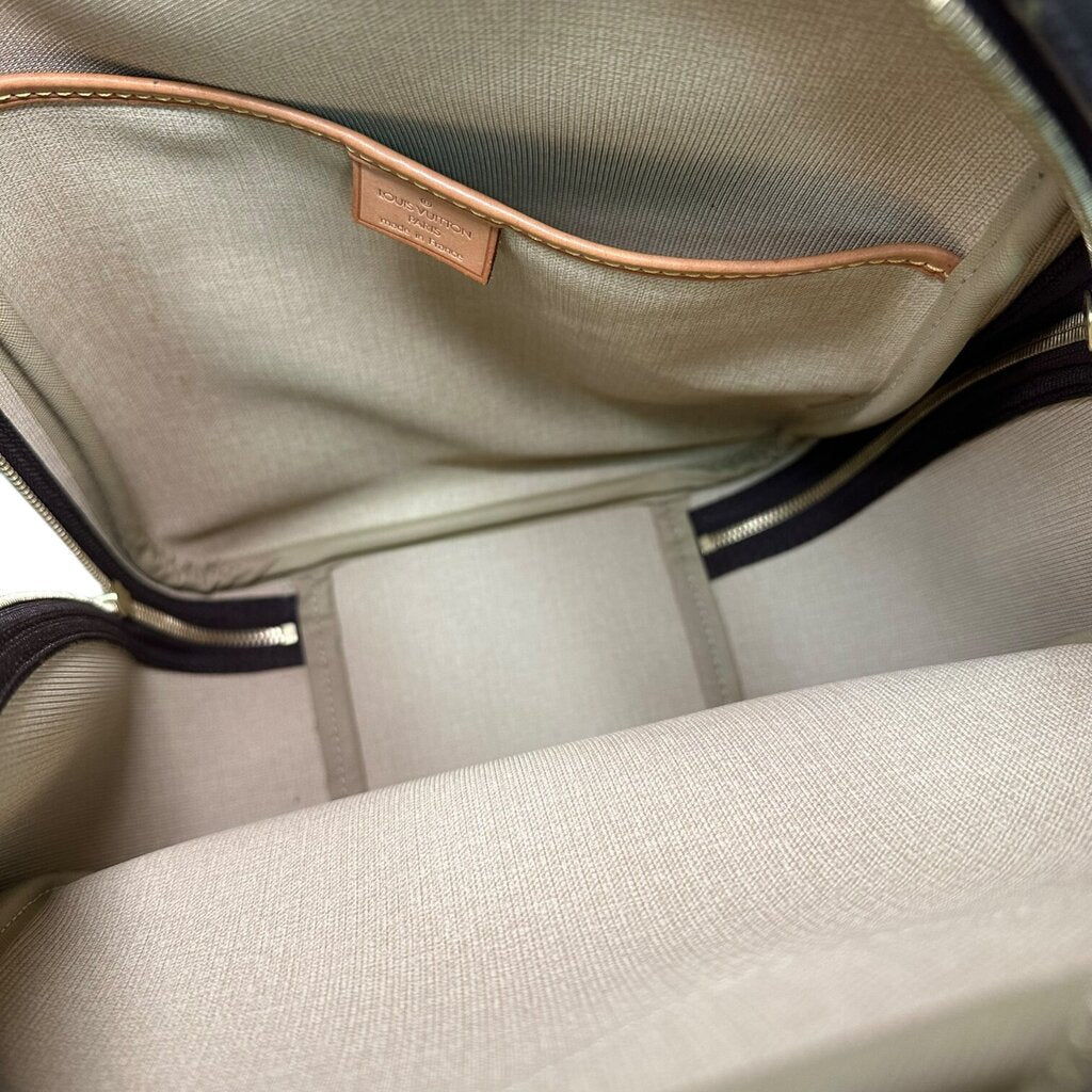 Louis Vuitton Excursion Monogram