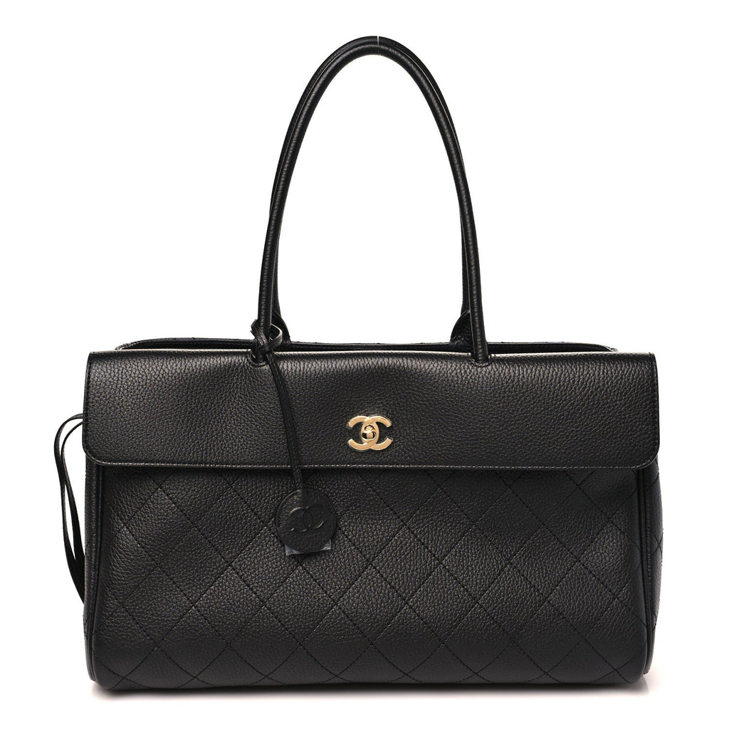 Grained Calfskin Stitched Urban Essentials Large Shopping Bag Black