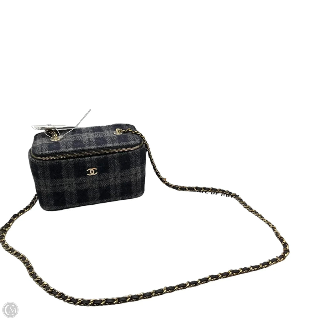 Crossbody Luxury Designer By Chanel, Size: Small
