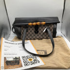 Handbag Luxury Designer By Gucci, Size: Medium