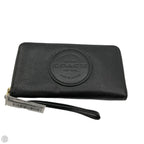 Wristlet Designer By Coach, Size: Medium