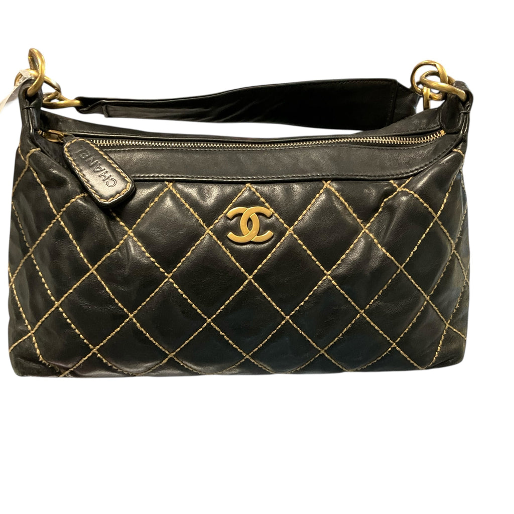 CHANEL Handbag