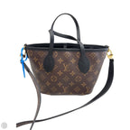 Crossbody Luxury Designer By Louis Vuitton, Size: Small