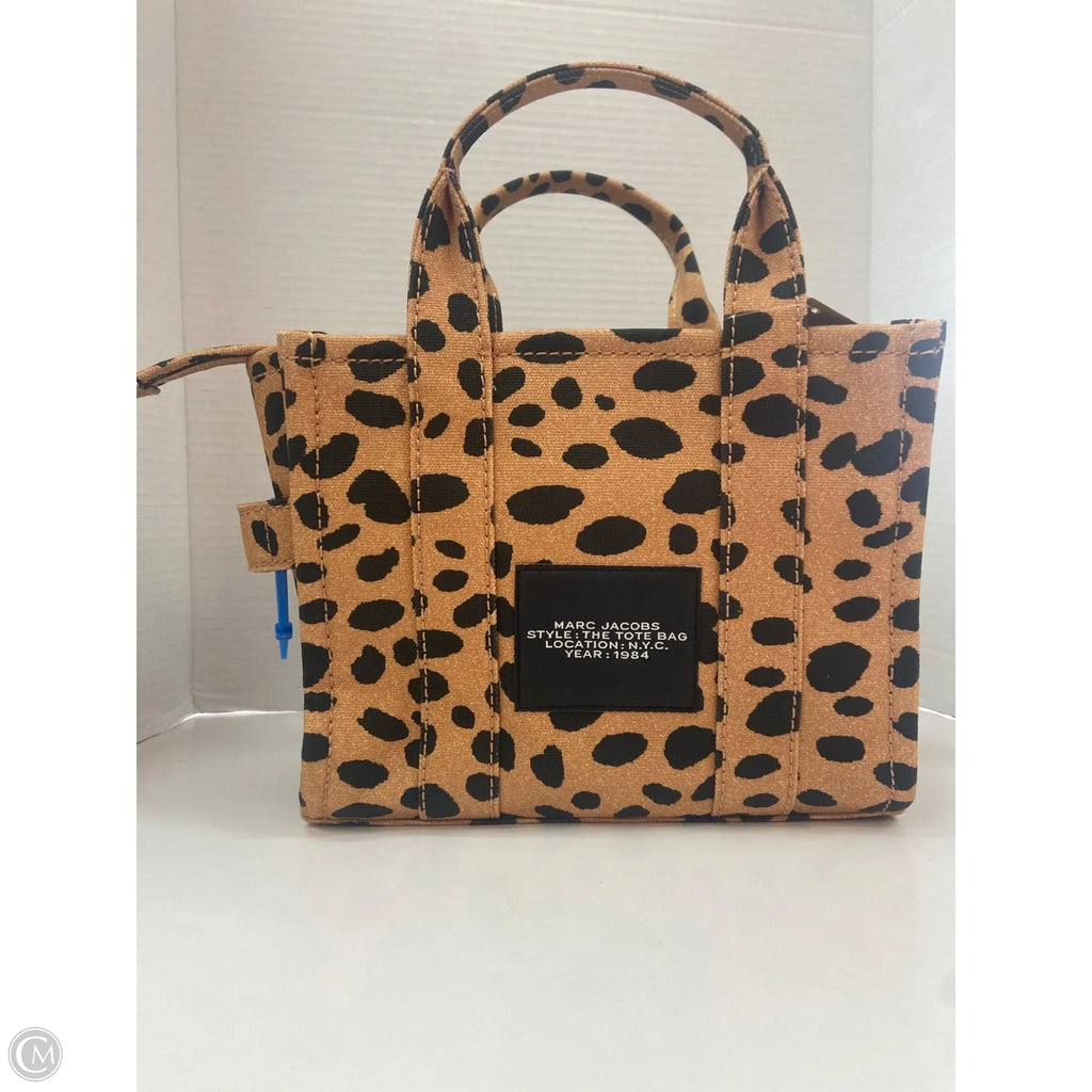 Crossbody Luxury Designer By Marc Jacobs, Size: Medium