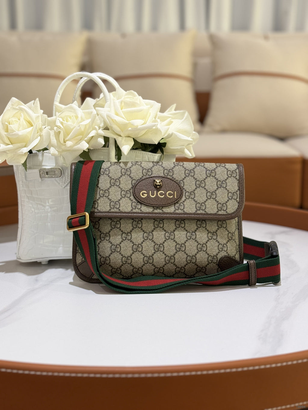 GUCCI NEO VINTAGE GG SUPREME BELT BAG