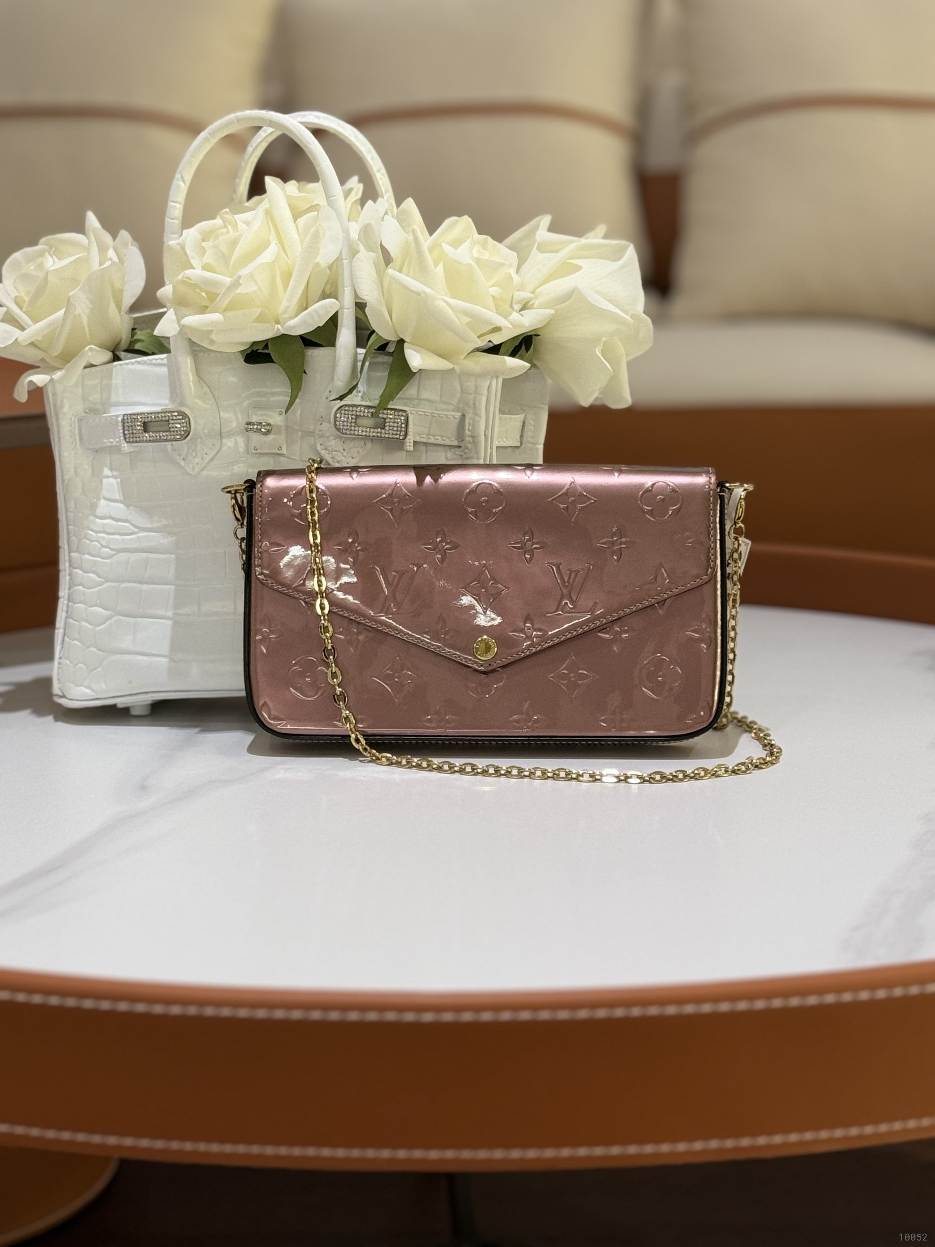 LOUIS VUITTON WALLET ON CHAIN PINK