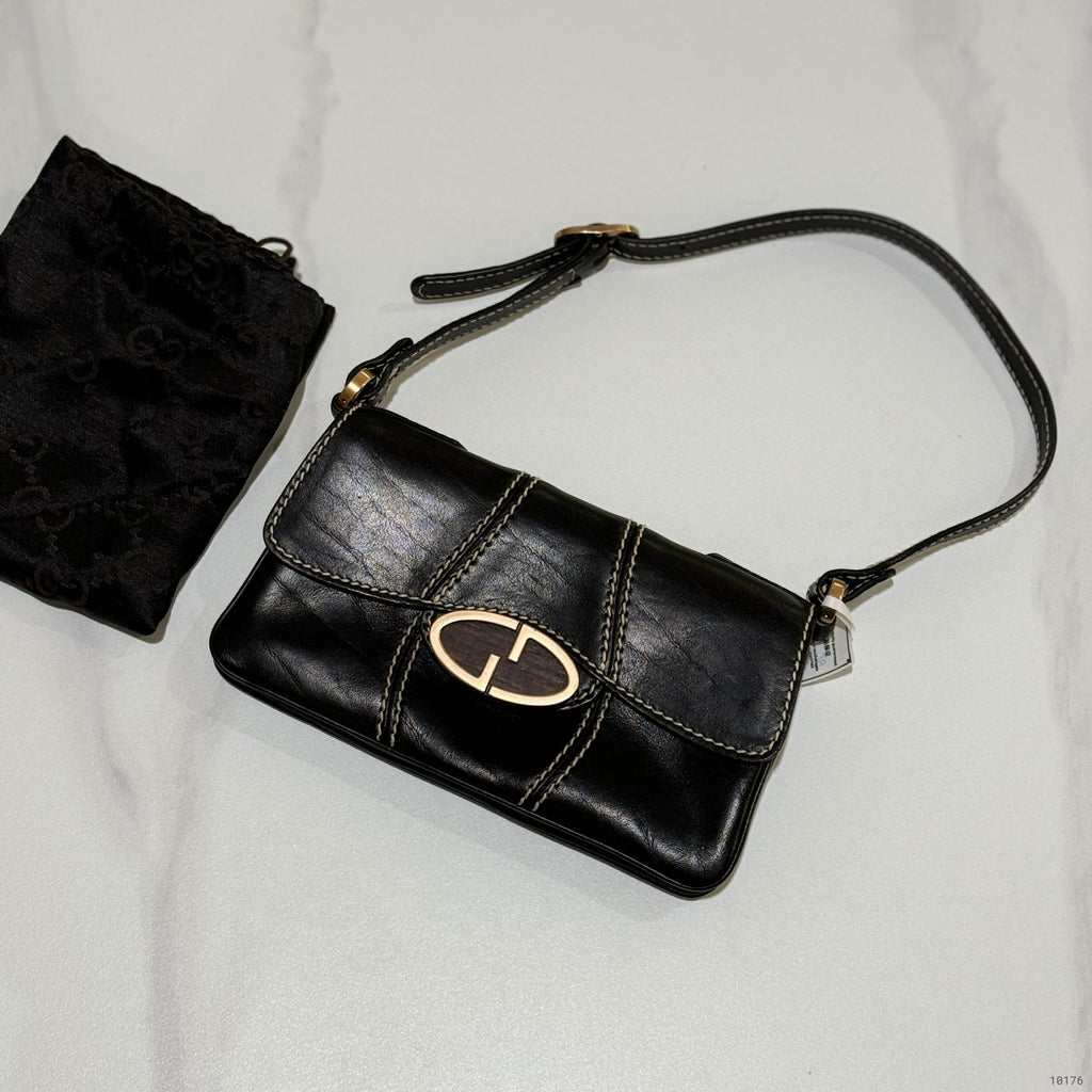 GUCCI LEATHER UNDERARM BAG
