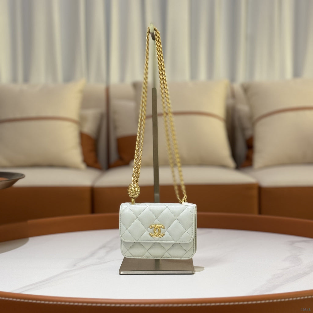 CHANEL WALLET ON CHAIN LAMBSKIN LIGHT BLUE (MICROCHIP)