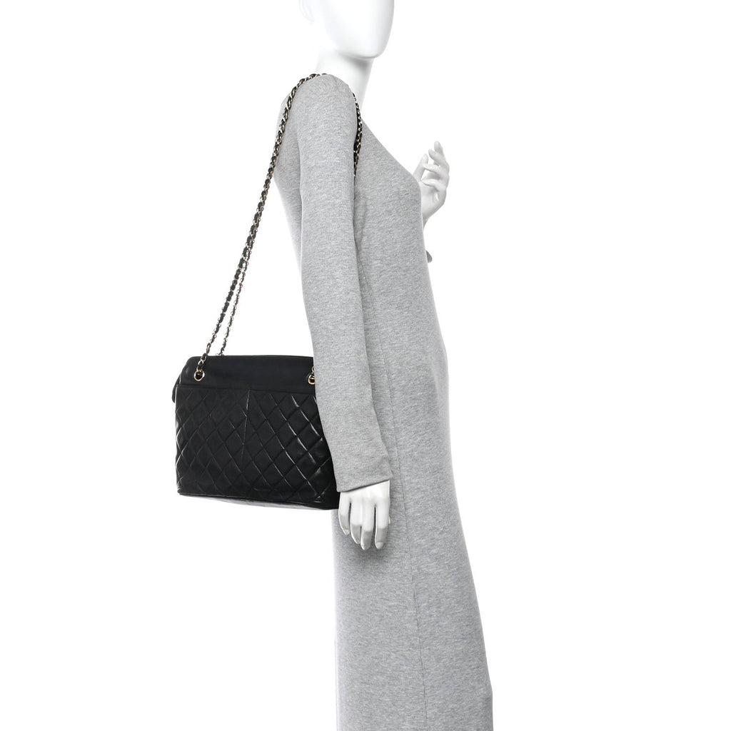 Lambskin Quilted Shoulder Bag Black