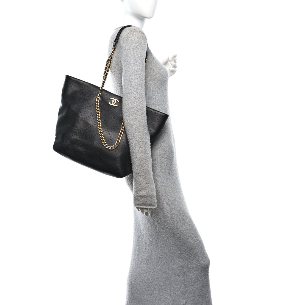 Shiny Caviar Stitched Softly Quilted Tote Black