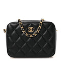 Lambskin Quilted CC Pearl Crush Camera Case Black