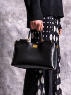 Vittoria Handbag in Black Calfskin