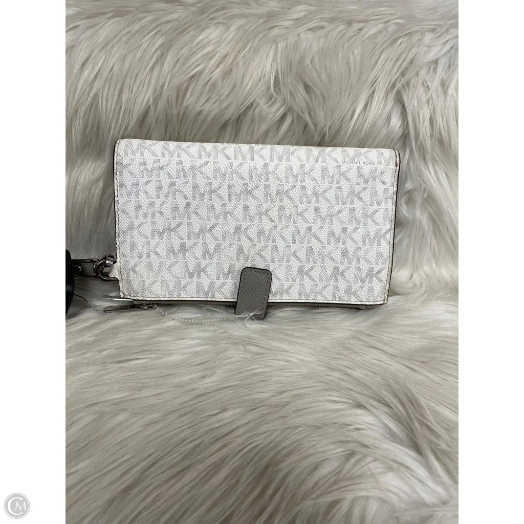 Wristlet Designer By Michael Kors, Size: Medium