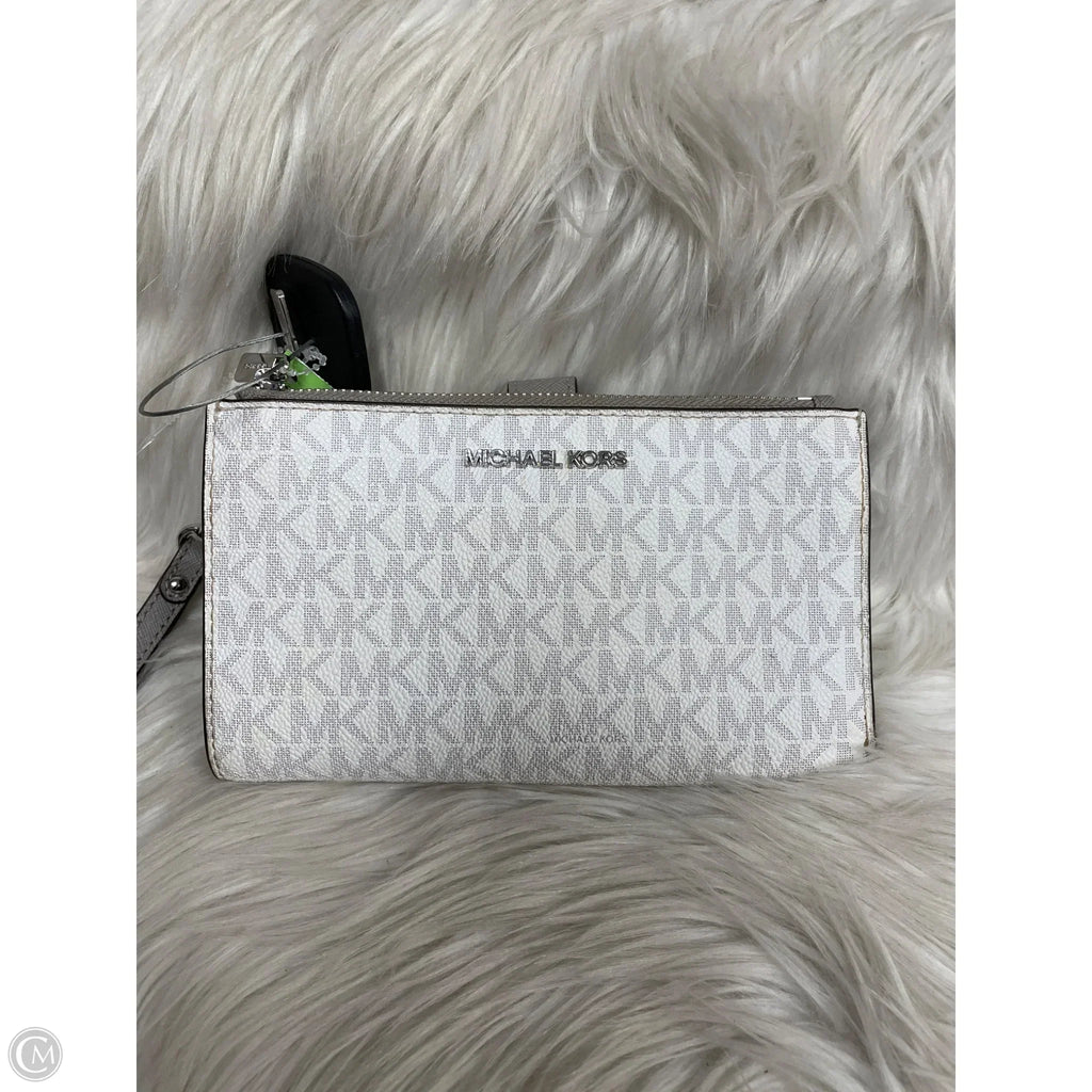 Wristlet Designer By Michael Kors, Size: Medium