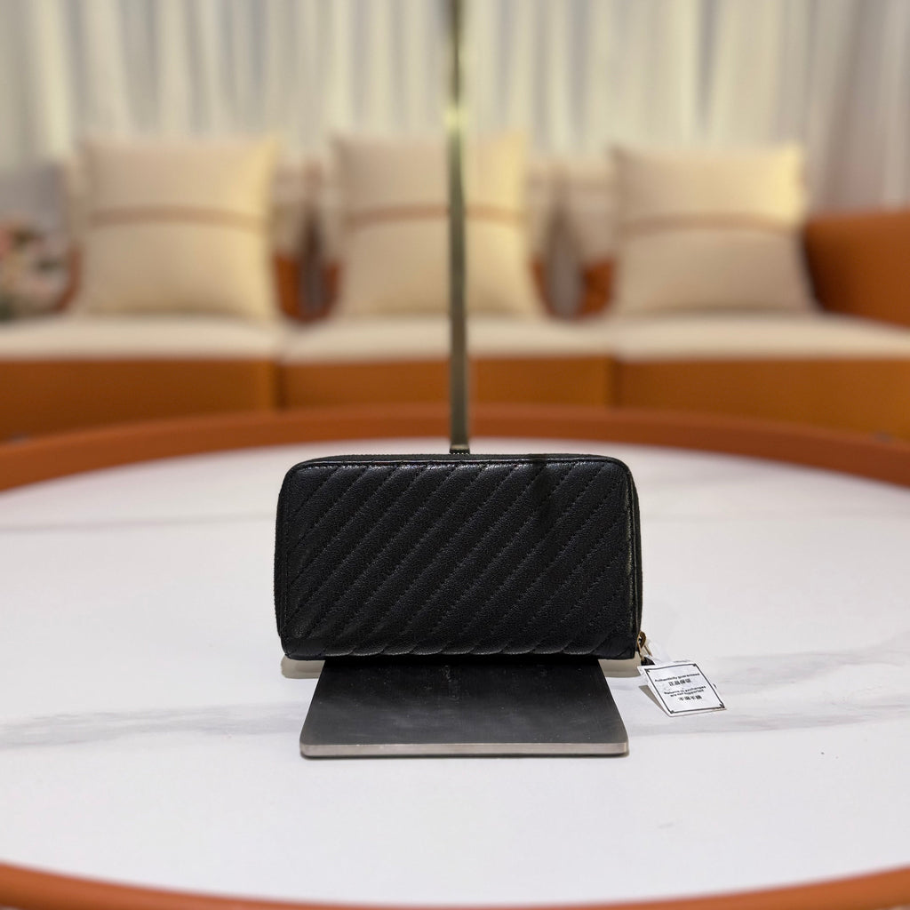 CHANEL MEDIUM ZIP WALLET BLACK WITH GOLD HARDWARE