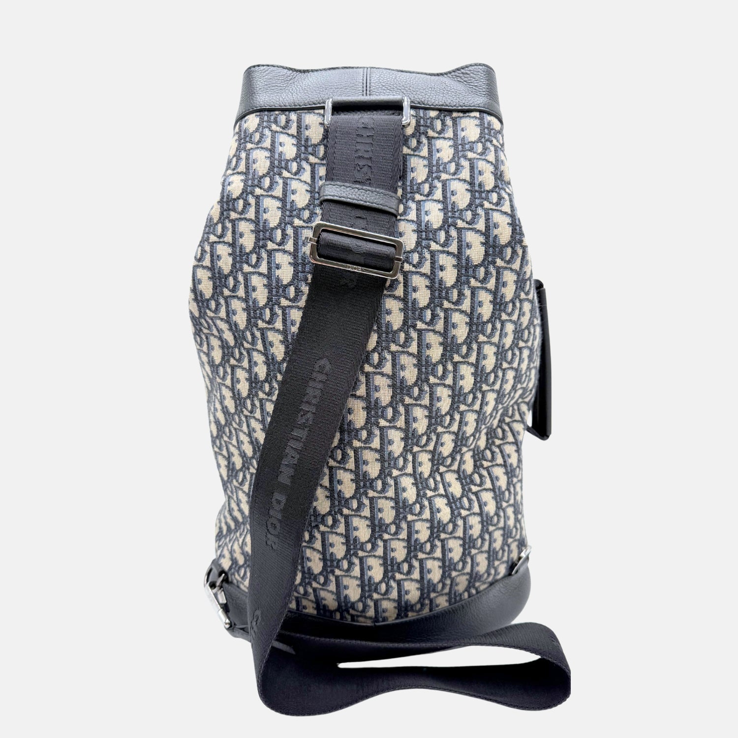 Sling Bucket Backpack Oblique Multicolor