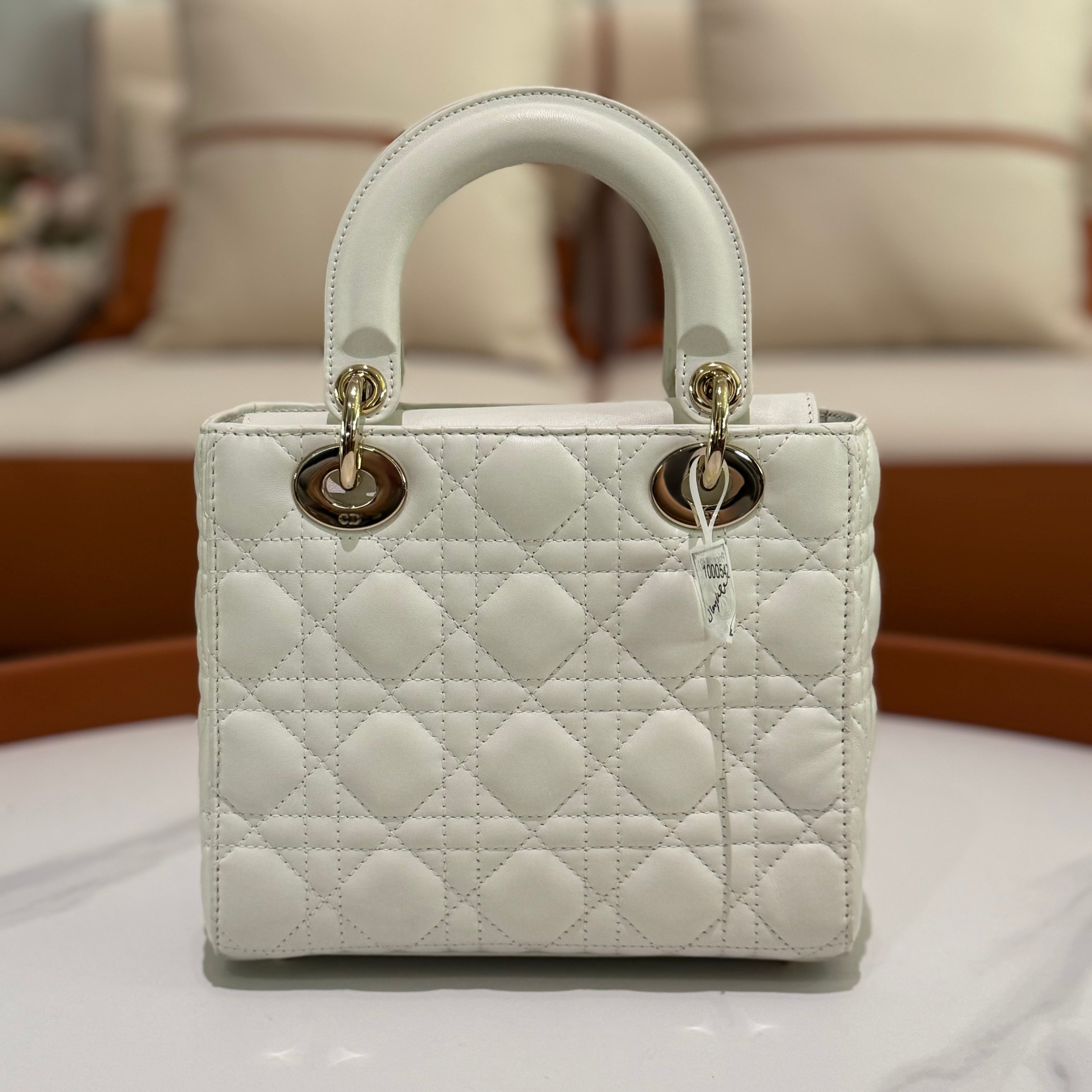 DIOR LADY DIOR SMALL WHITE LAMBSKIN (FOUR GUSSETS)