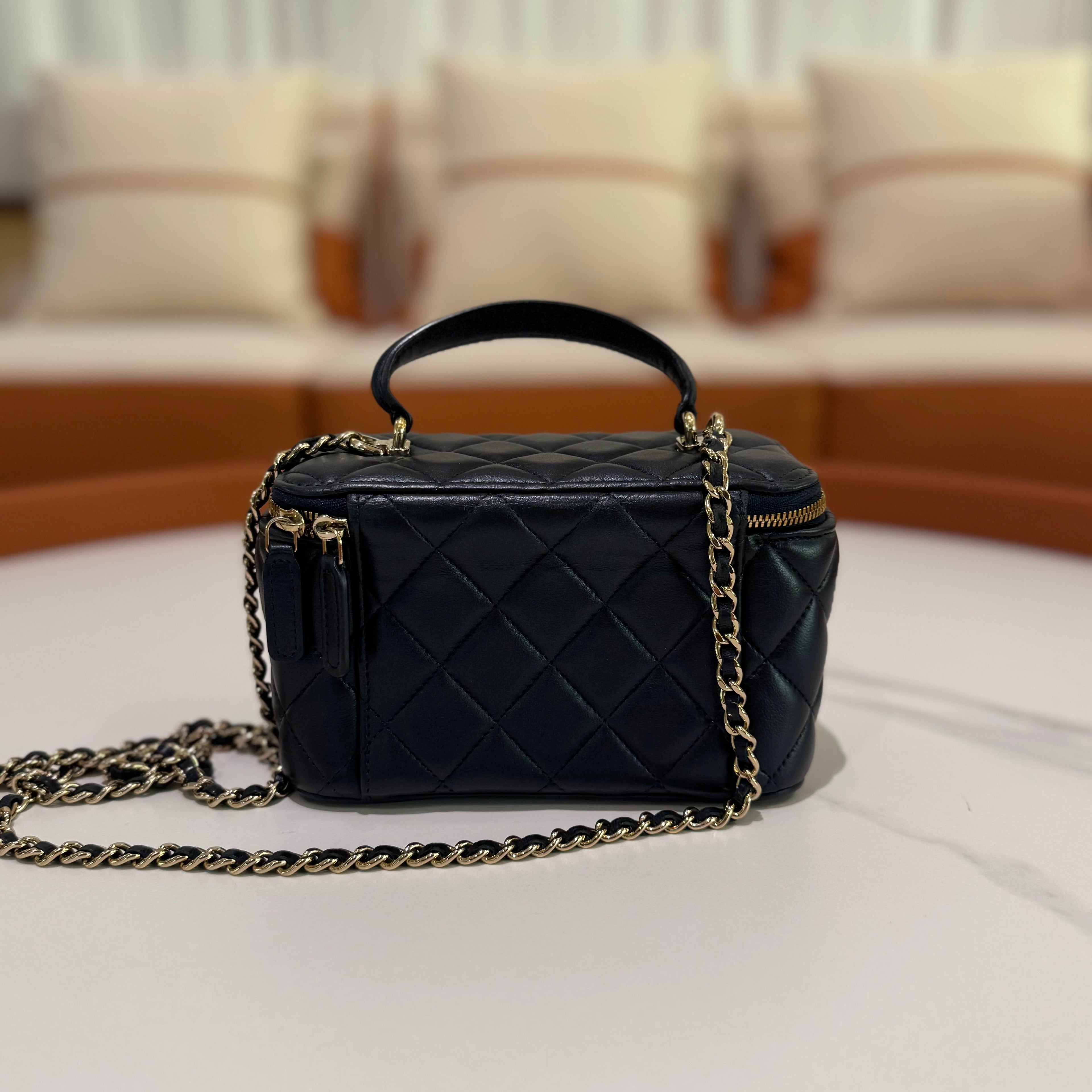 CHANEL VANITY CASE WITH HANDLE DARK BLUE LAMBSKIN