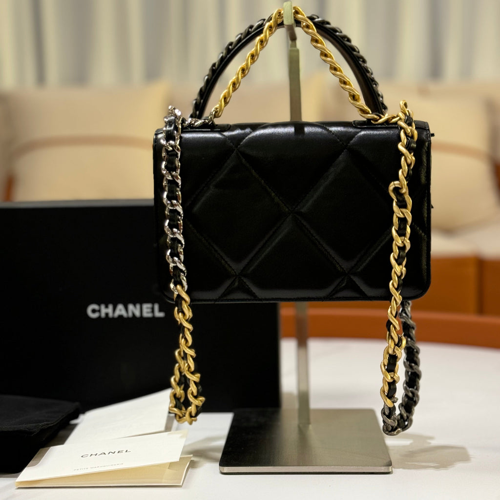 CHANEL 19 BAG  WOC