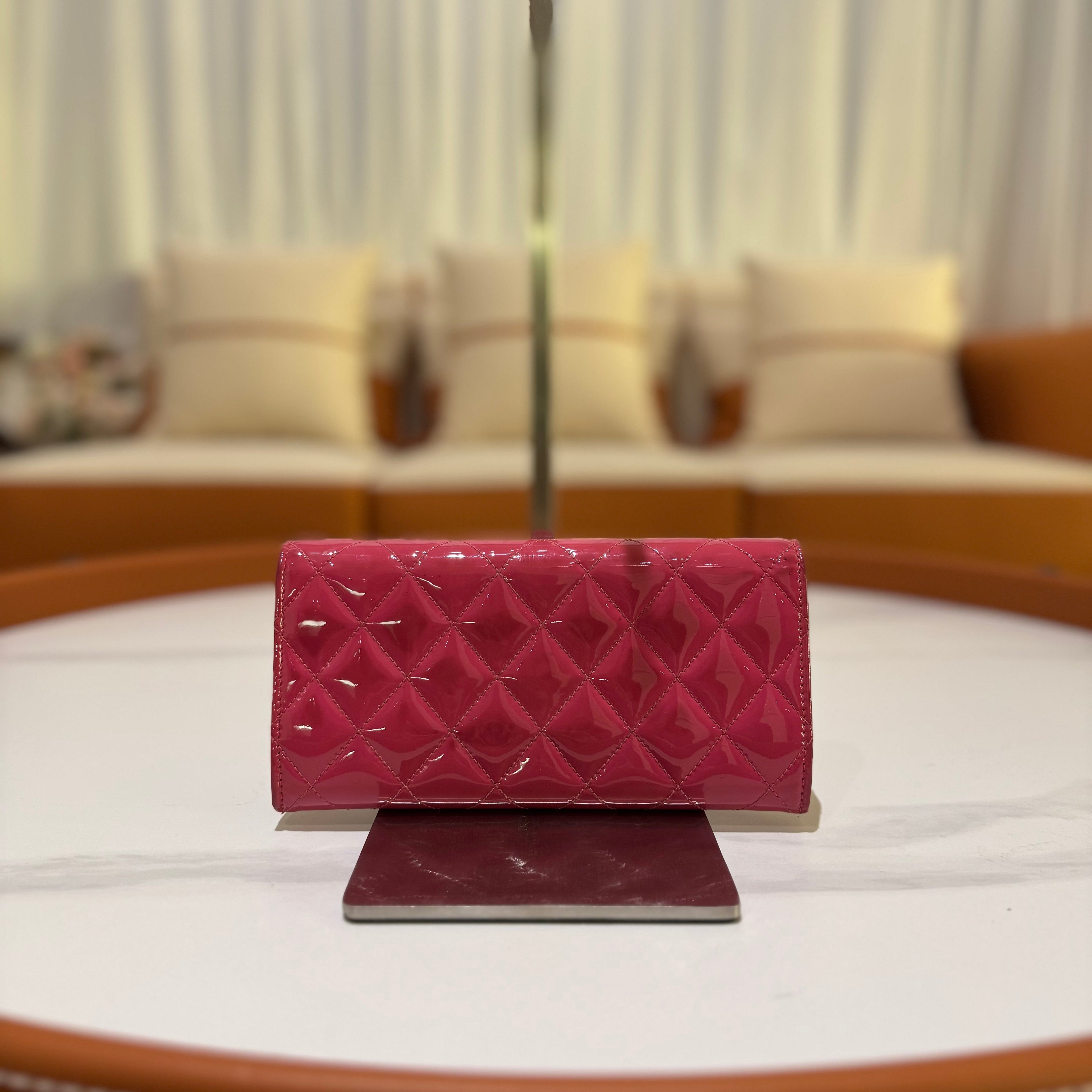 CHANEL LONG WALLET PATENT LEATHER FUCHSIA WITH SILVER HARDWARE