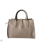 Handbag Luxury Designer By Gucci, Size: Medium