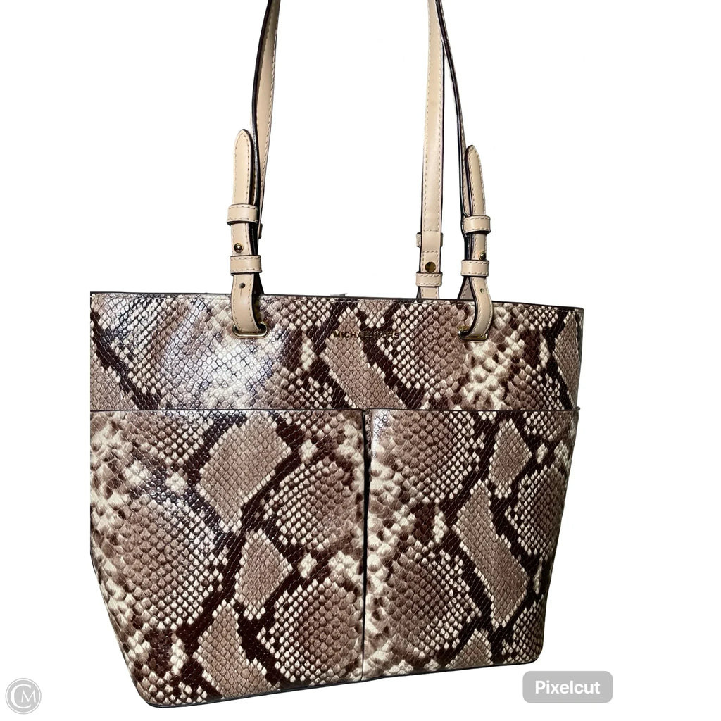 Handbag Designer By Michael Kors, Size: Medium