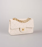 Chanel Medium Vintage White Classic Double Flap Bag in Lambskin with gold hardware