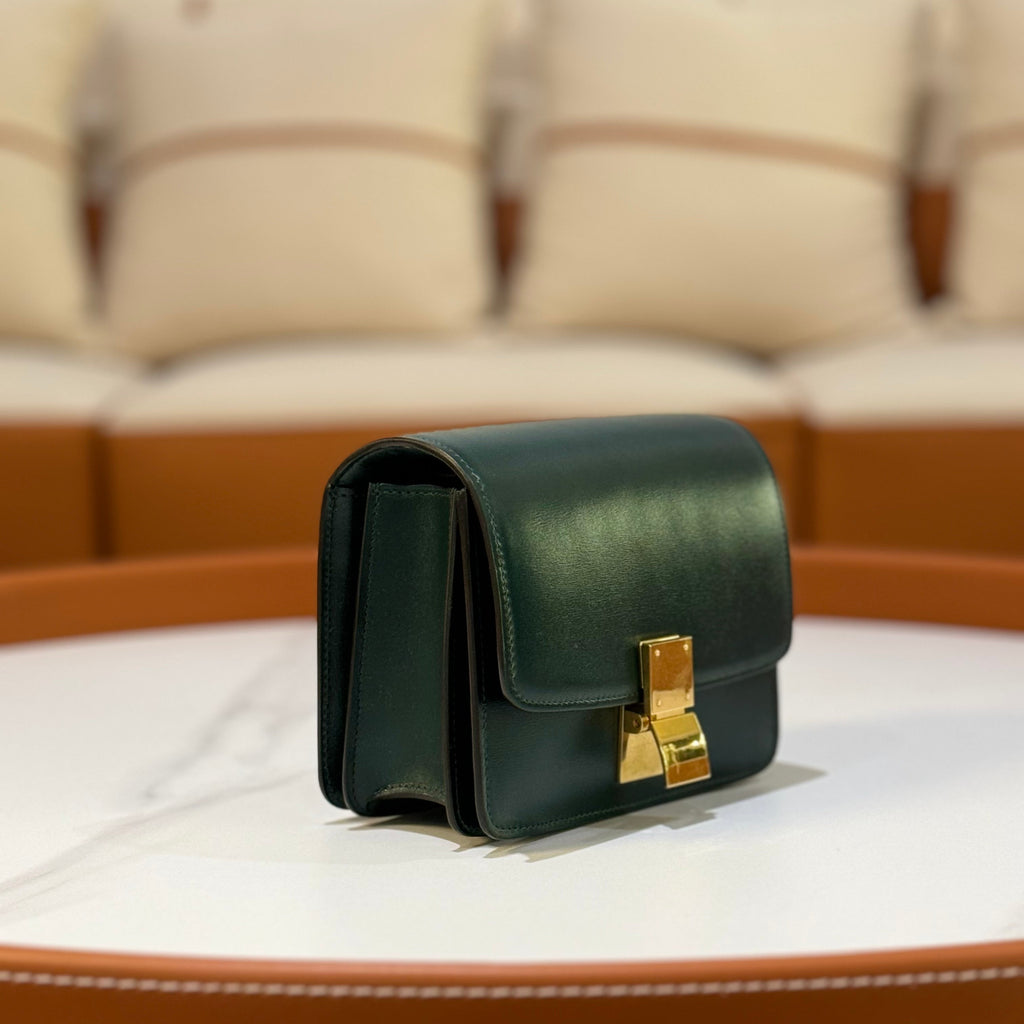 CELINE TEEN CLASSIC BAG IN BOX CALFSKIN GREEN