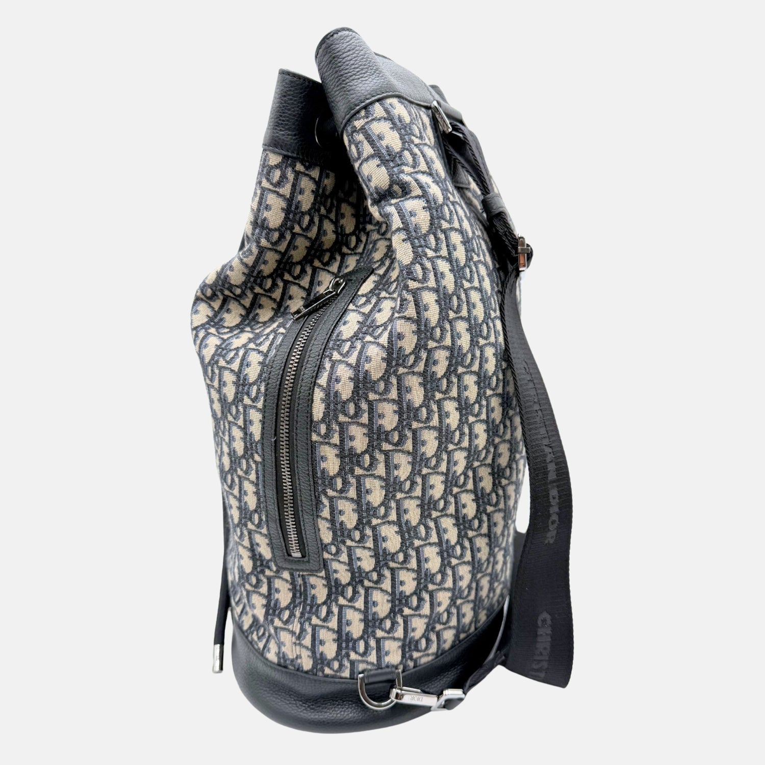 Sling Bucket Backpack Oblique Multicolor