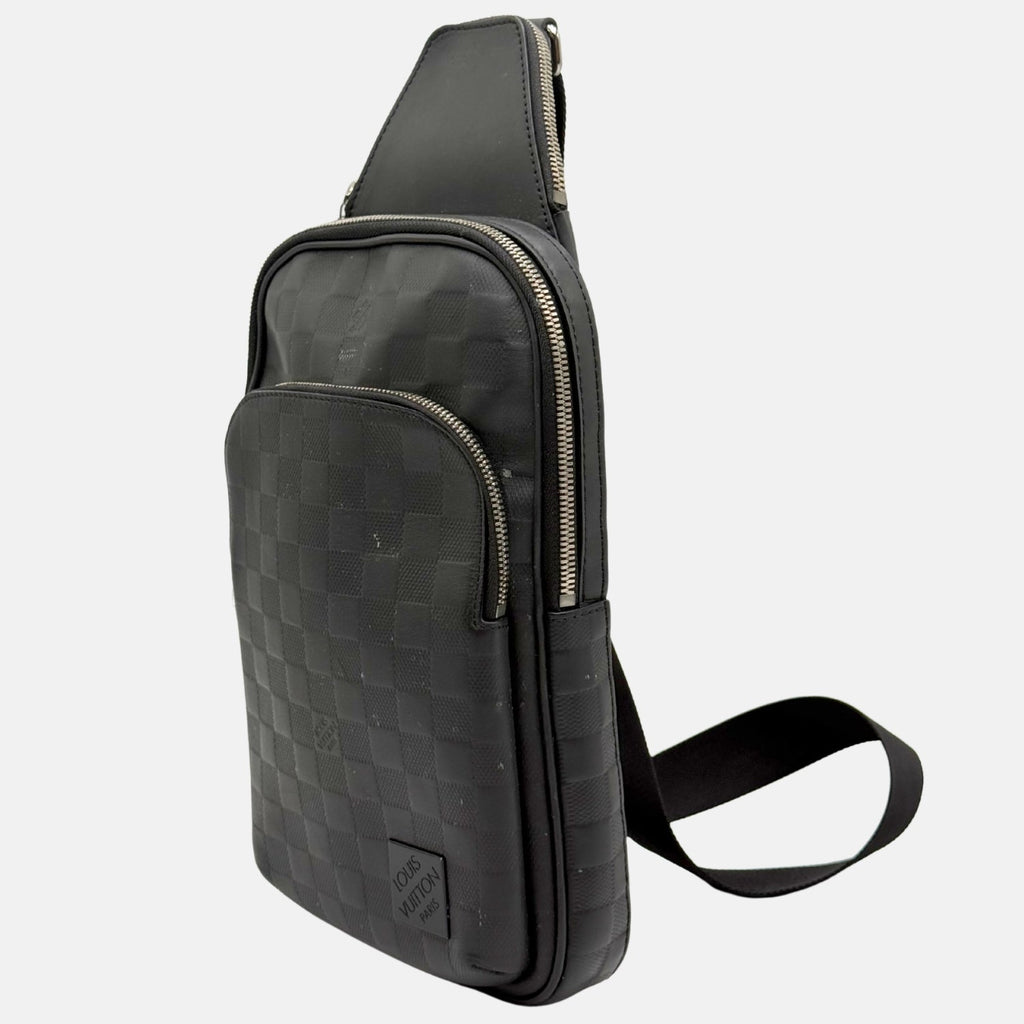 Avenue Slingbag Black Leather Bag