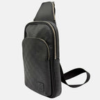 Avenue Slingbag Black Leather Bag